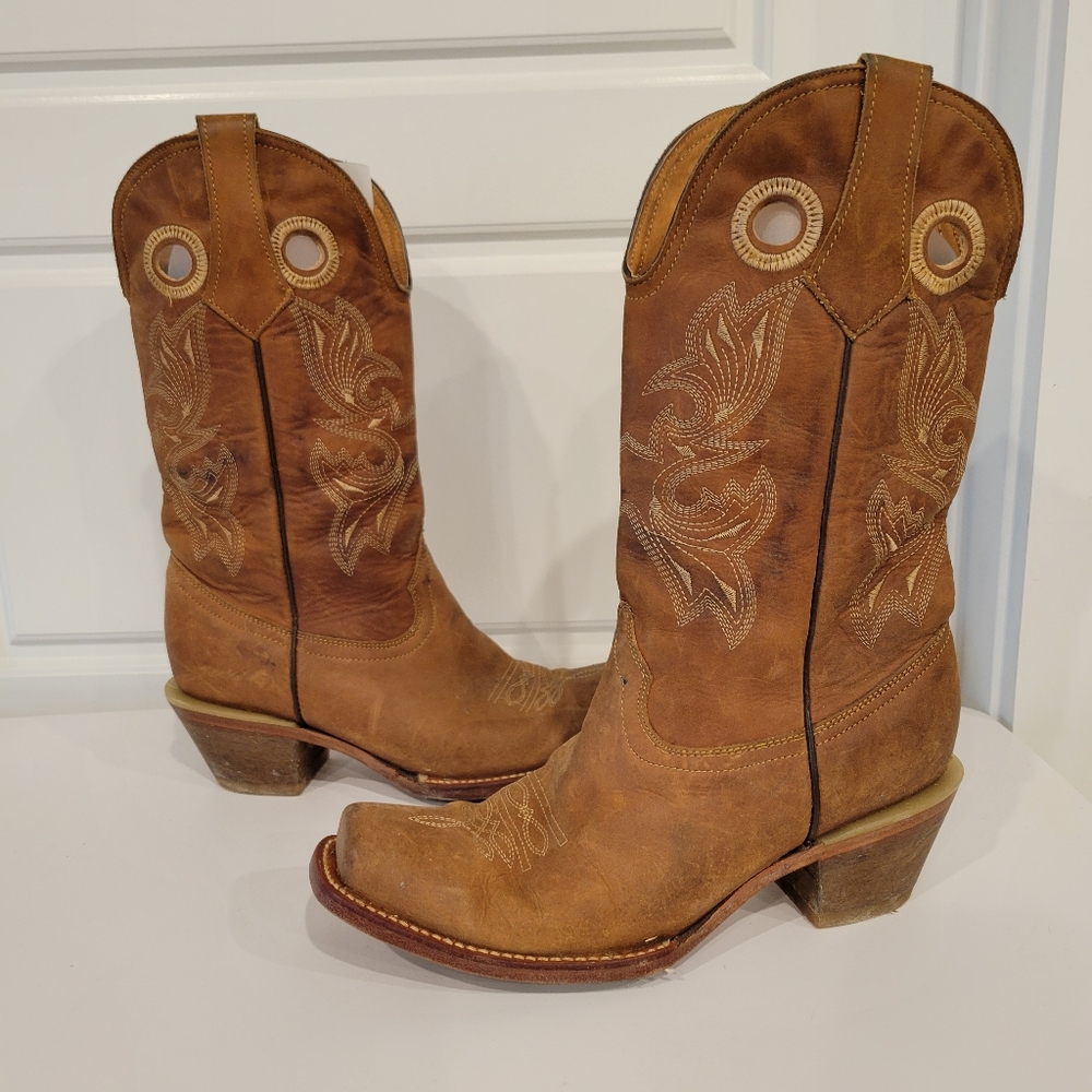 Pluma De Oro Women's Distressed Leather Embroidered Boots Size 9